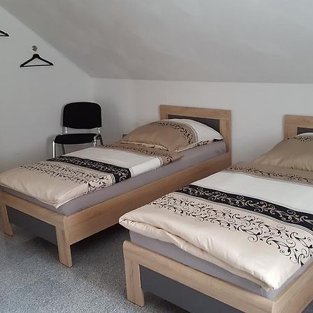 Haus-Bernhard-Hp Appartamento Herschweiler-Pettersheim Esterno foto